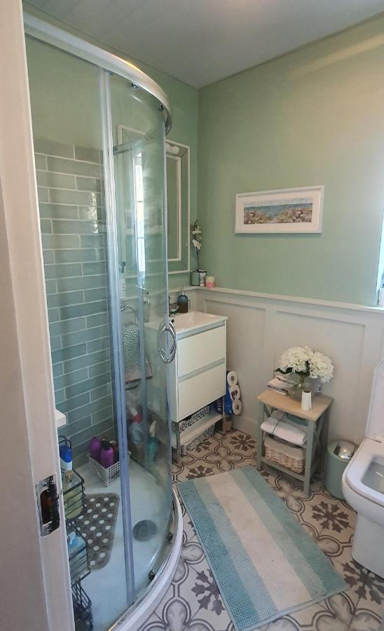 124 ,Castlelawn Heights, Headford Road Galway Homestay Buitenkant foto