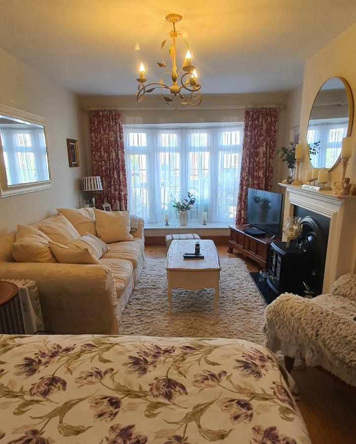 124 ,Castlelawn Heights, Headford Road Galway Homestay Buitenkant foto